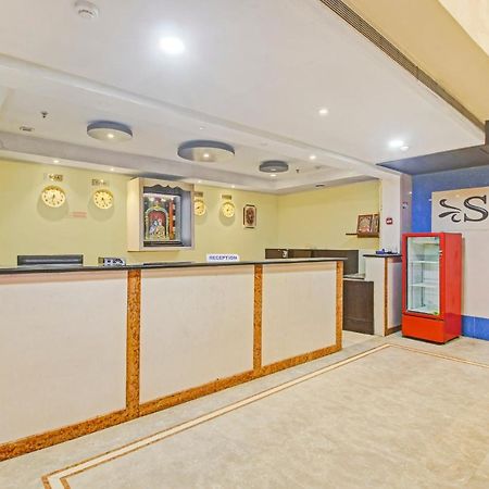 海得拉巴 Oyo Townhouse 707 Grand Krishna酒店 外观 照片