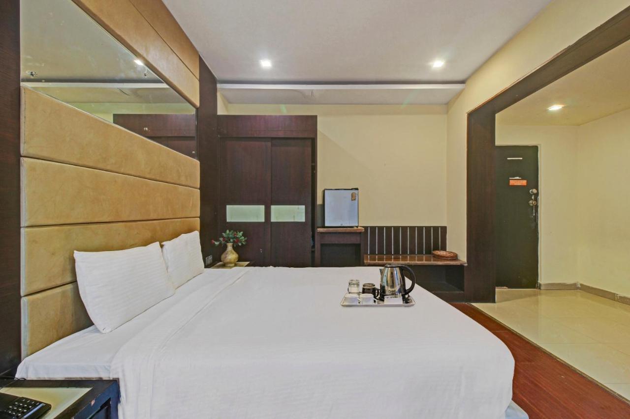 海得拉巴 Oyo Townhouse 707 Grand Krishna酒店 外观 照片