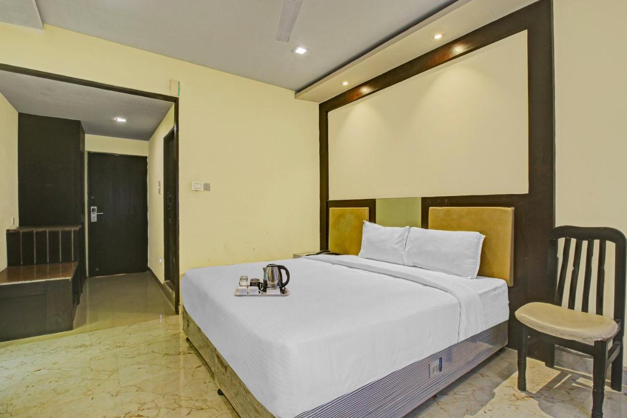 海得拉巴 Oyo Townhouse 707 Grand Krishna酒店 外观 照片